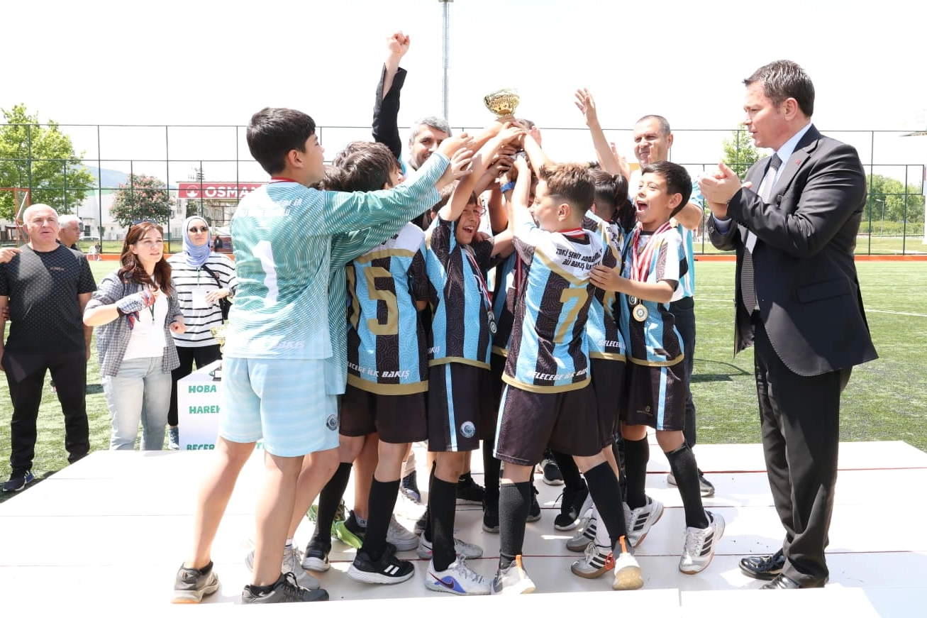 Bursa Osmangazi&rsquo;de &ccedil;ocuk olimpiyatları nefes kesti