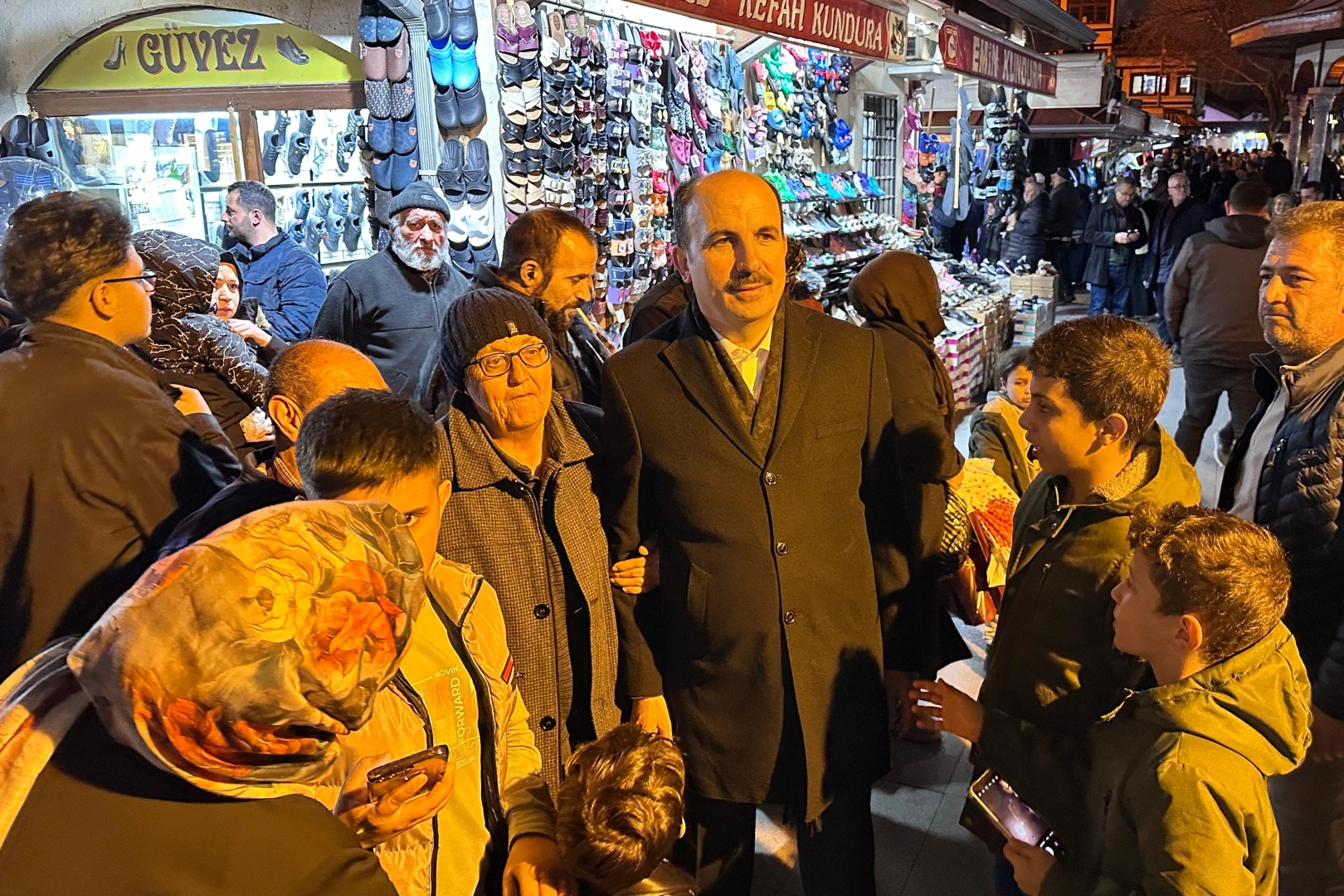 Konya&rsquo;da bayram &ouml;ncesi esnaf ziyareti