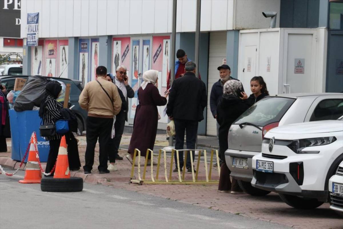 G&Uuml;NCELLEME - Malatya'da 5,6 b&uuml;y&uuml;kl&uuml;ğ&uuml;nde deprem