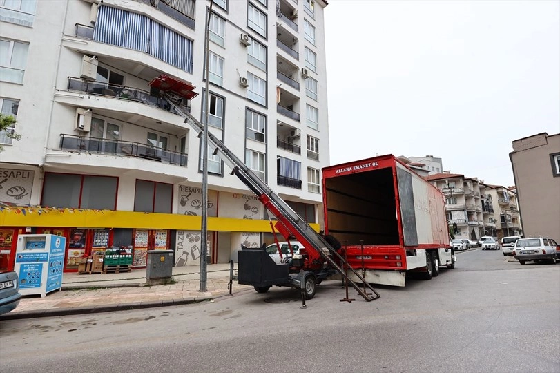 Denizli B&uuml;y&uuml;kşehir&rsquo;den taşınan ailelere 1,77 milyon TL&rsquo;lik destek