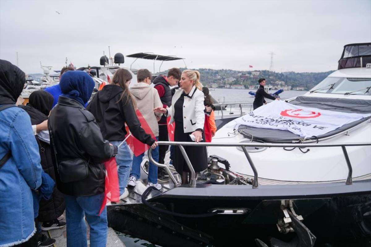 İstanbul'da şehit ve gazi çocukları için Boğaz turu düzenlendi