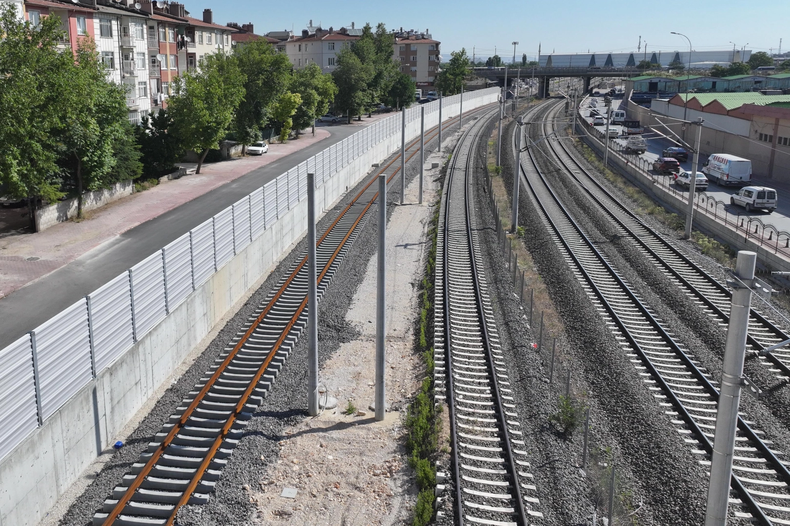 Konya'da g&uuml;r&uuml;lt&uuml;ye karşı ses bariyeri yapıldı