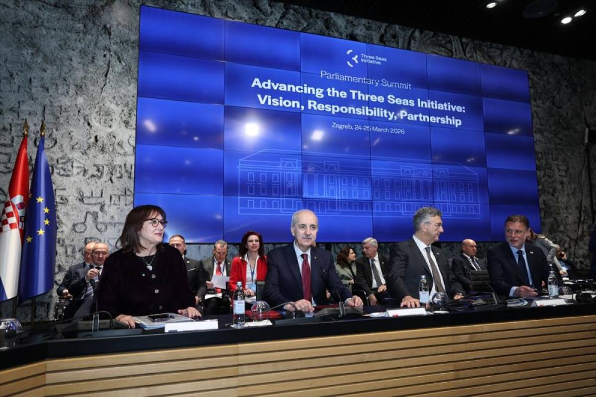 TBMM Başkanı Kurtulmuş, &Uuml;&ccedil; Deniz Girişimi Parlamenter Zirvesi'nde konuştu: