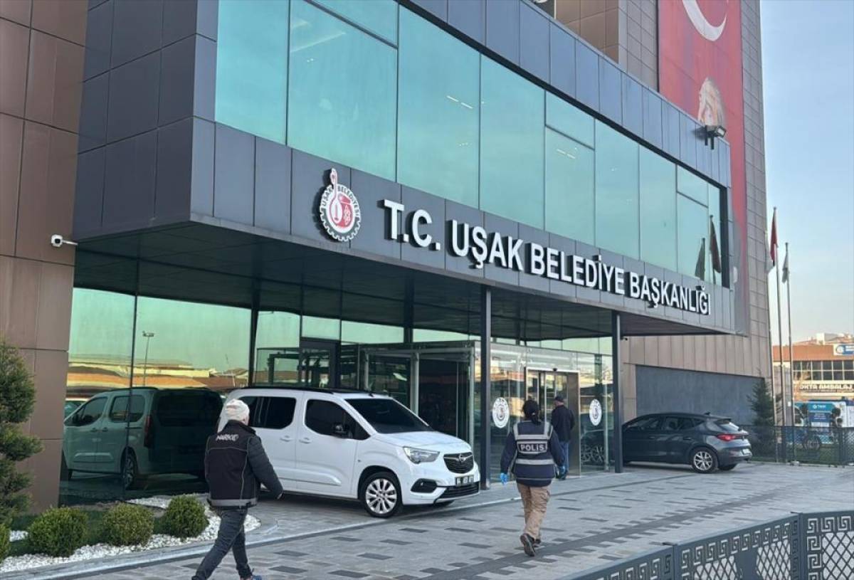 Uşak, Kocaeli ve Ankara'da d&uuml;zenlenen r&uuml;şvet operasyonunda 11 ş&uuml;pheli g&ouml;zaltına alındı