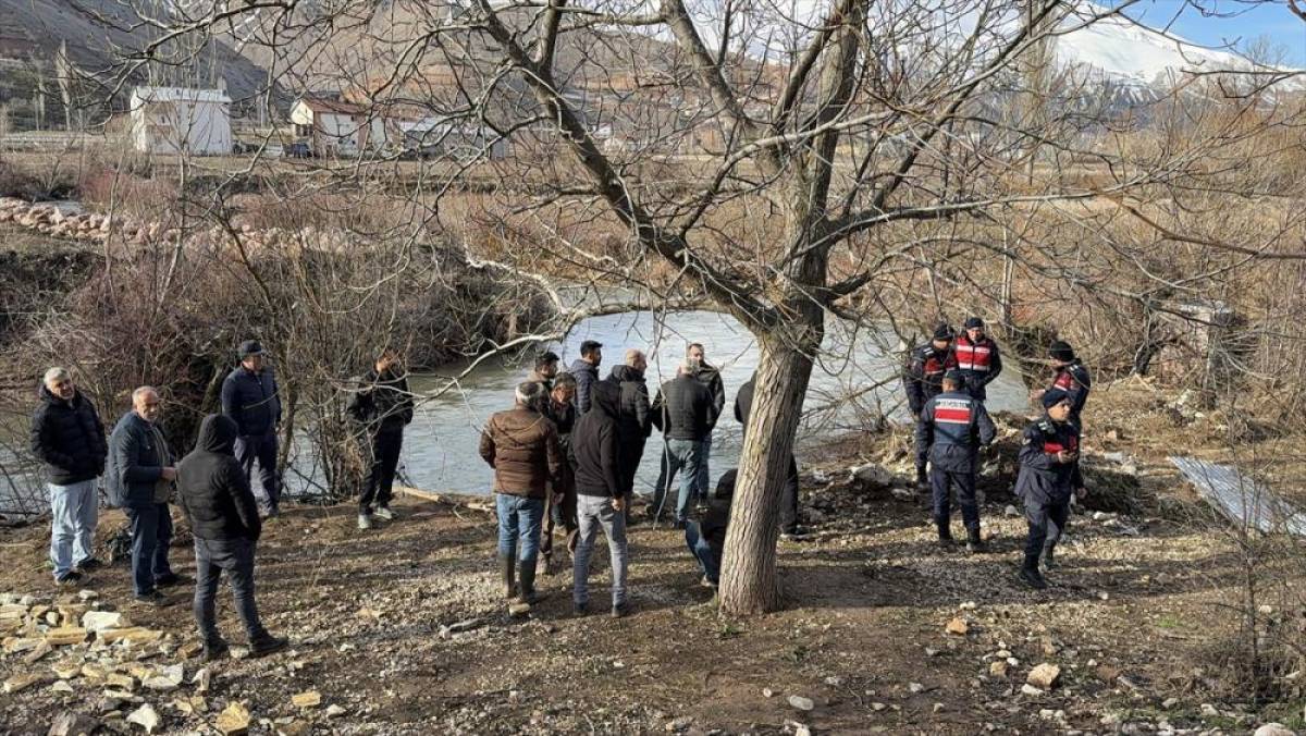 G&Uuml;NCELLEME - Adıyaman'da haber alınamayan otizmli &ccedil;ocuk i&ccedil;in arama &ccedil;alışması s&uuml;r&uuml;yor