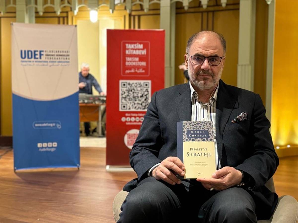 Filistinli yazar Wadah Khanfar, bug&uuml;n&uuml;n d&uuml;nyasını "risalet ve strateji" perspektifinden anlattı: