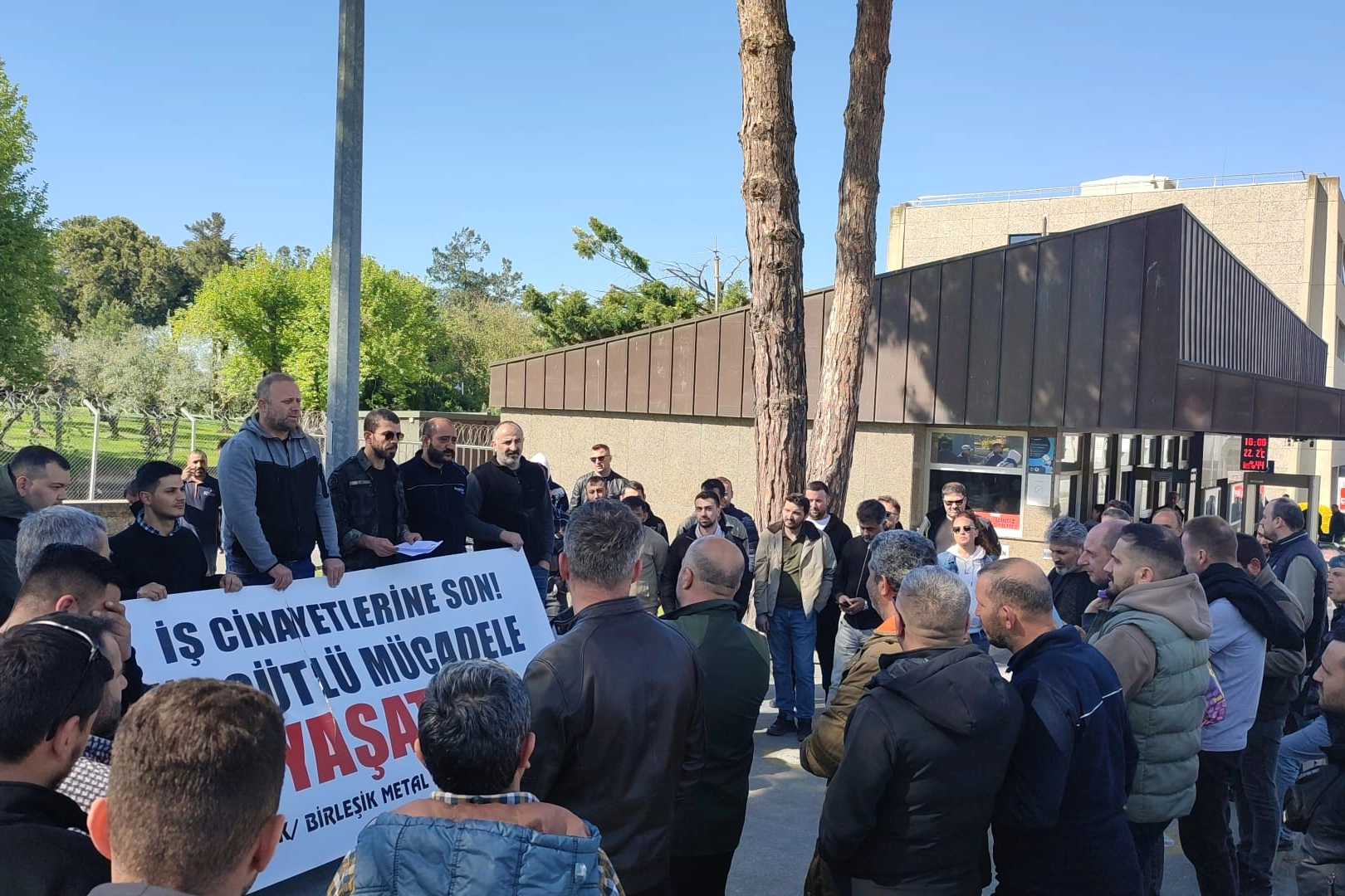 28 Nisan&rsquo;da fabrikalarda ortak ses: İş cinayetleri son bulsun!