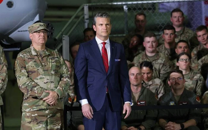 ABD Savunma Bakanı Hegseth, Irak'ın işgali sırasında çekilmiş askerlik fotoğrafını paylaştı