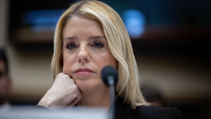 ABD'de Demokratlar, Adalet Bakanı Bondi'nin Epstein oturumunu terk etti