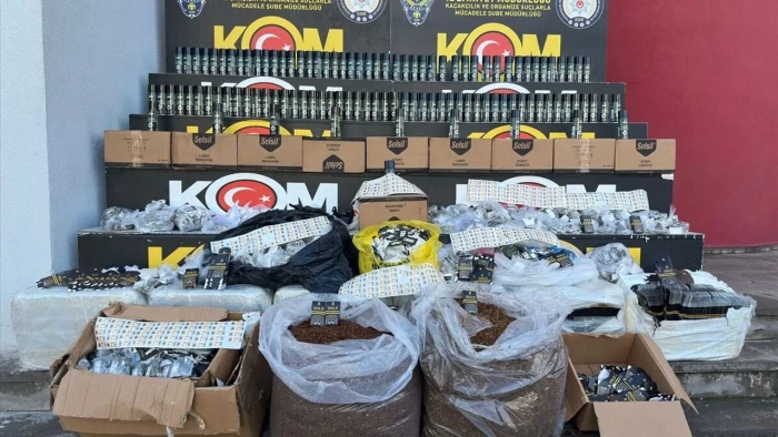 Adana'da ka&ccedil;ak&ccedil;ılık operasyonunda 1 zanlı tutuklandı