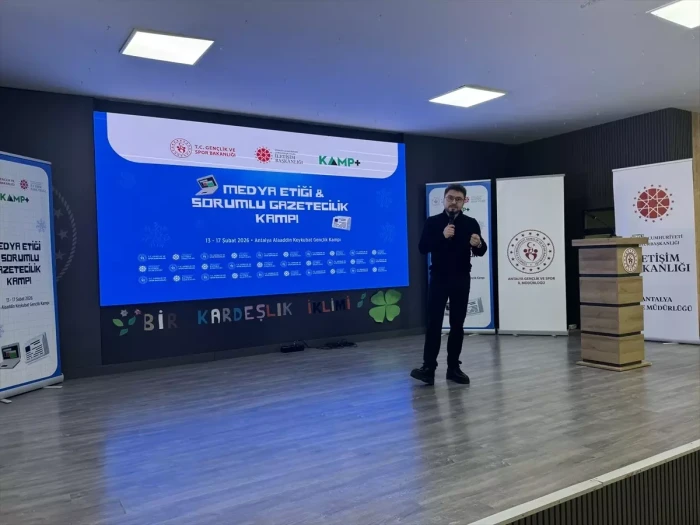 Antalya'da "Medya Etiği ve Sorumlu Gazetecilik Kampı" d&uuml;zenlendi