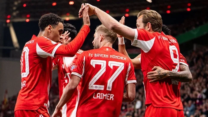 Bayern M&uuml;nih, Almanya Kupası'nda finale &ccedil;ıktı