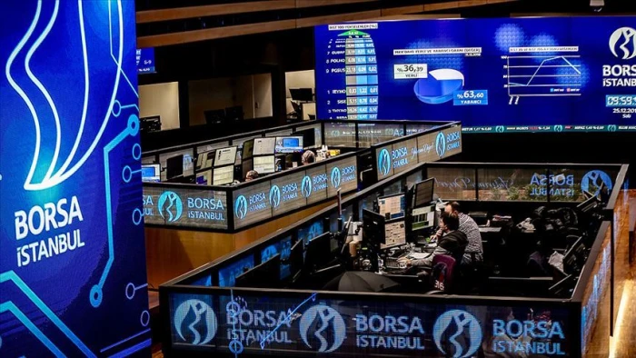 Borsa g&uuml;ne yatay başladı