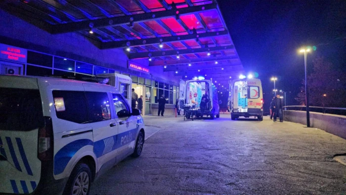 &Ccedil;orum'da &ccedil;ıkan kavgada 2 kişi bı&ccedil;akla yaralandı