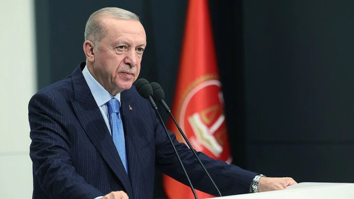 Cumhurbaşkanı Erdoğan: "Milli iradenin savunulmasını nasıl namus borcu olarak g&ouml;r&uuml;yorsak, kamu malının israf edilmesine, istismar edilmesine g&ouml;z yummuyoruz"