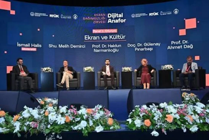 Dijital Anafor: Ekran Bağımsızlığı Zirvesi'nde "ekran ve k&uuml;lt&uuml;r" ele alındı
