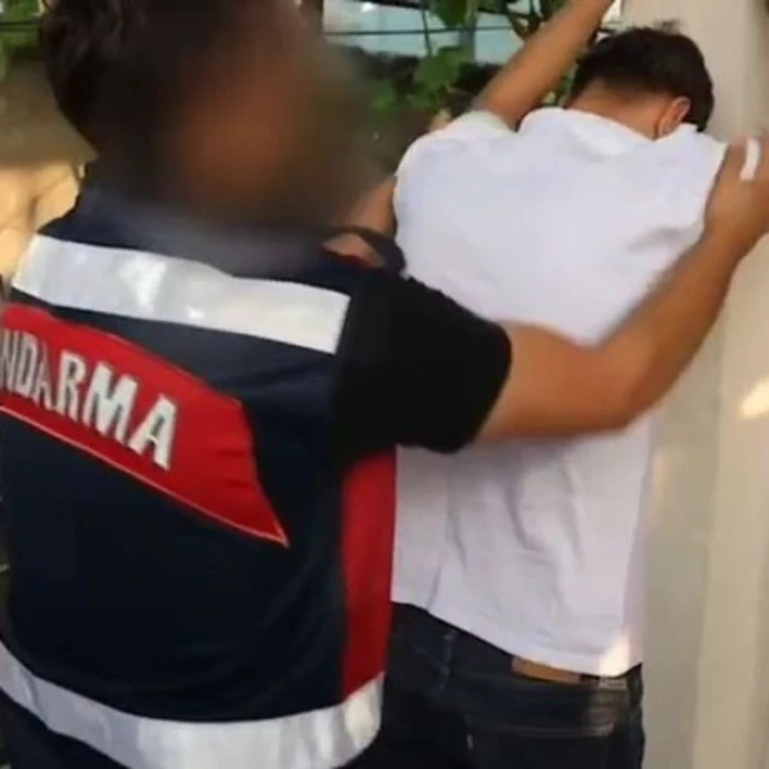Dizinden sakatlanan İngiliz futbolcu Mersin'de yapılan ameliyatla sağlığına kavuştu