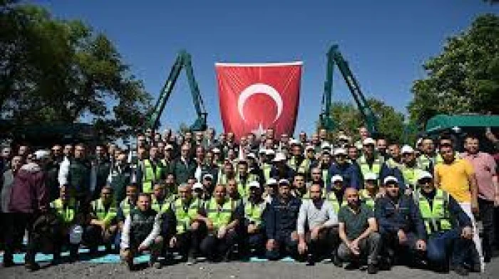 DSİ'nin makine parkının yeni araçları törenle teslim alındı