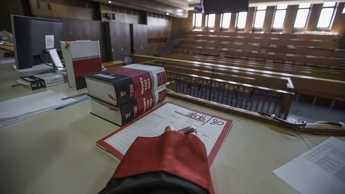 Edirne'de 7 d&uuml;zensiz g&ouml;&ccedil;men yakalandı, 2 ş&uuml;pheli tutuklandı