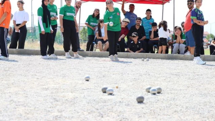 Erzincan'da tefecilik yaptıkları iddiasıyla 2 zanlı tutuklandı