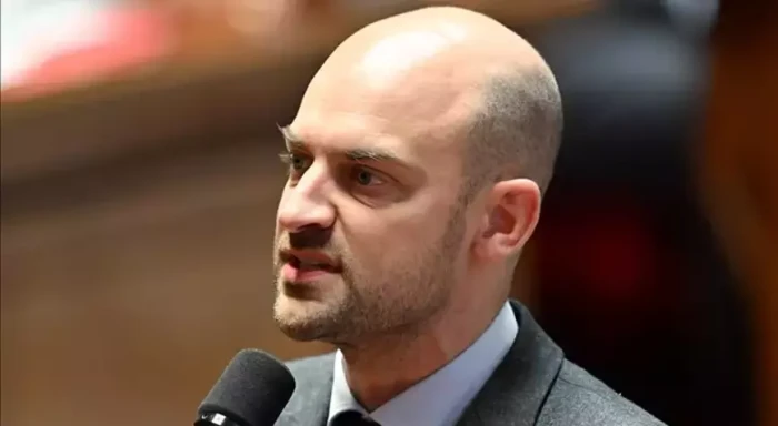 Fransa Dışişleri Bakanı, İsrail'in işgal ettiği L&uuml;bnan topraklarından &ccedil;ekilmesi gerektiğini belirtti