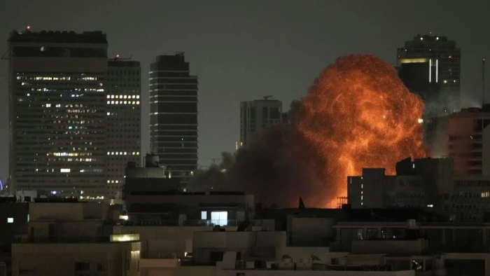 G&Uuml;NCELLEME 2 - İran'dan yapılan misillemede İsrail'in kuzeyinde 59 kişi yaralandı