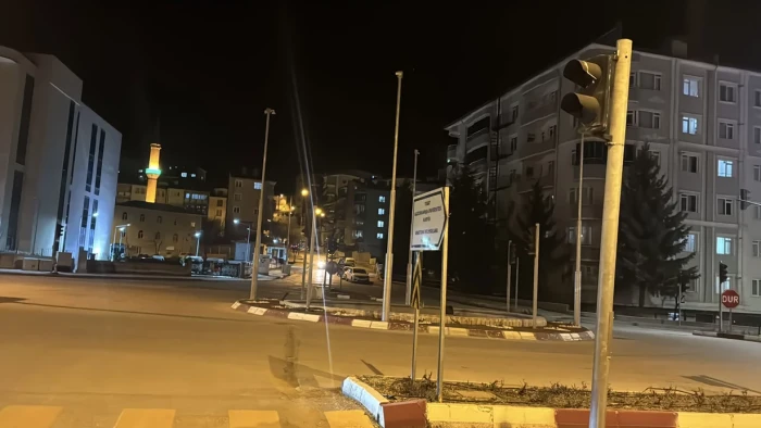 G&Uuml;NCELLEME 2 - Tokat'ta il genelinde deprem nedeniyle eğitime ara verildi