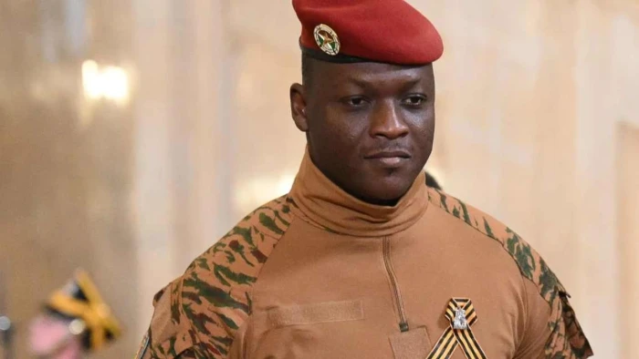 G&uuml;ney Afrika, ABD&rsquo;nin tek taraflı vize kısıtlamalarını endişeyle karşıladı