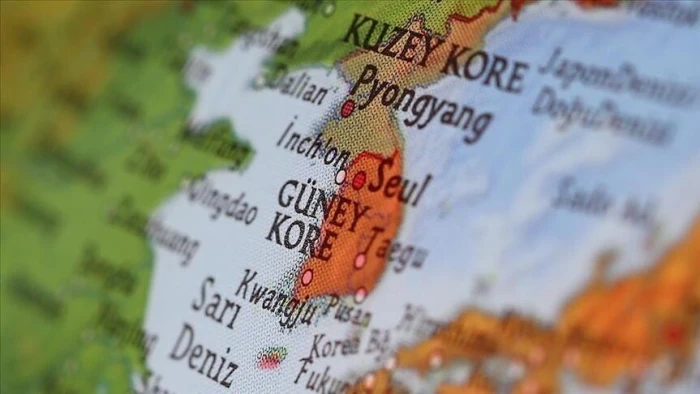 G&uuml;ney Kore'den Kuzey Kore ile ilişkilerde "&ccedil;atışma yerine barış&ccedil;ıl bir arada yaşama" vurgusu