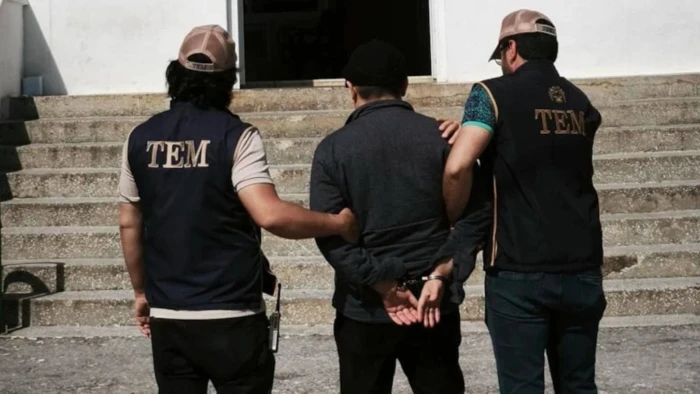 Hatay'da uyuşturucu operasyonlarında yakalanan 2 ş&uuml;pheli tutuklandı