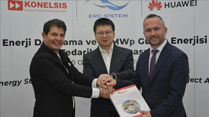 Huawei SolarEX İstanbul'da enerji verimliliği &ccedil;&ouml;z&uuml;mlerini tanıttı