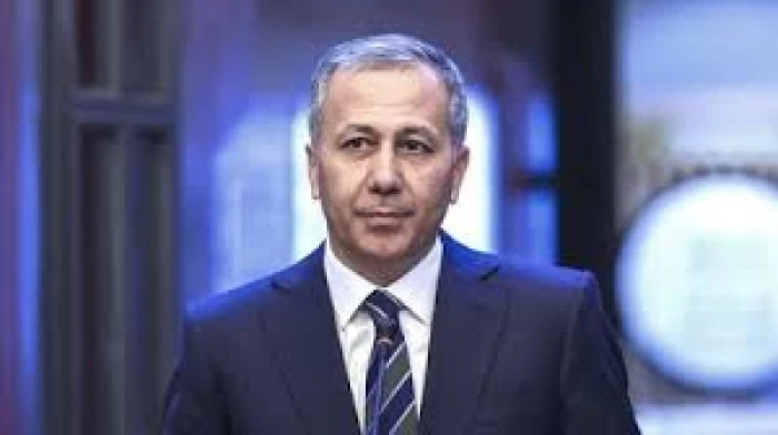 İçişleri Bakanı Yerlikaya'dan trafik kazalarına ilişkin paylaşım: