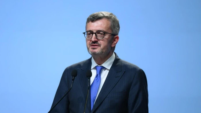 İletişim Başkanı Duran'dan dezenformasyon karşıtı pankart i&ccedil;in Galatasaray ve Fenerbah&ccedil;e'ye teşekk&uuml;r: