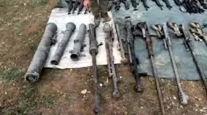 Irak'ın kuzeyinde teröristlere ait mağarada çok sayıda mühimmat ele geçirildi