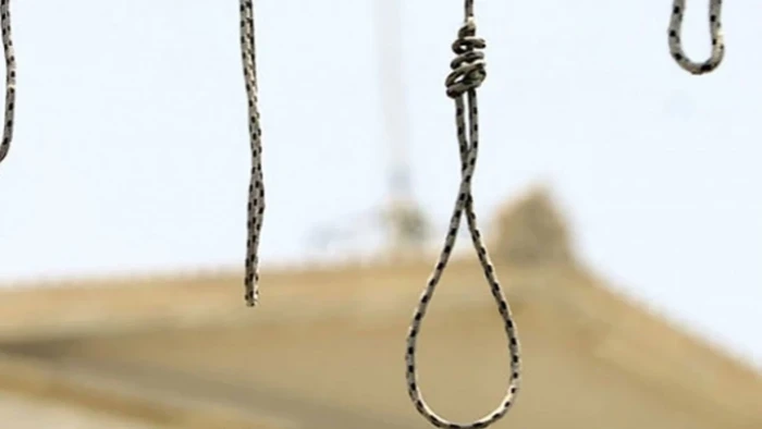 İran'daki g&ouml;sterilerde 2 g&uuml;venlik g&ouml;revlisini &ouml;ld&uuml;rmekle su&ccedil;lanan 3 kişi idam edildi