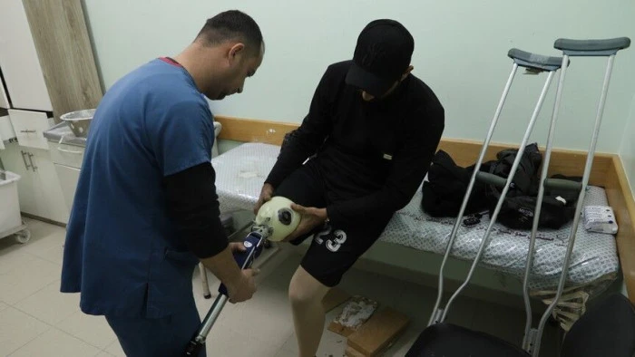 İsrail ablukası altındaki Gazze'de Filistinliler protez uzva kavuşmak i&ccedil;in aylarca bekliyor