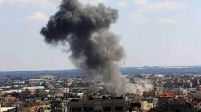 İsrail ordusu, kara saldırılarını genişlettiği Gazze'ye hava bombardımanlarını da yoğunlaştırıyor