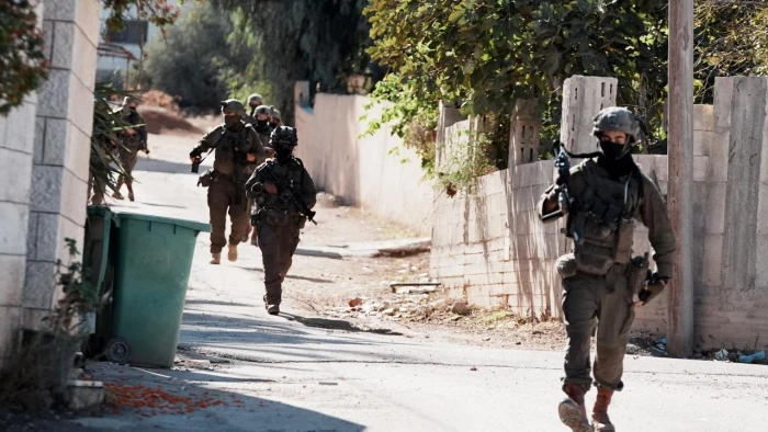 İsrail ordusu, L&uuml;bnan'a hava saldırılarında g&uuml;venlik g&uuml;&ccedil;lerini vurduğunu itiraf etti