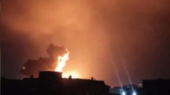 İsrail ordusunun İran&rsquo;a yeni bir saldırı başlattığını duyurmasının ardından Tahran'da patlamalar meydana geldi