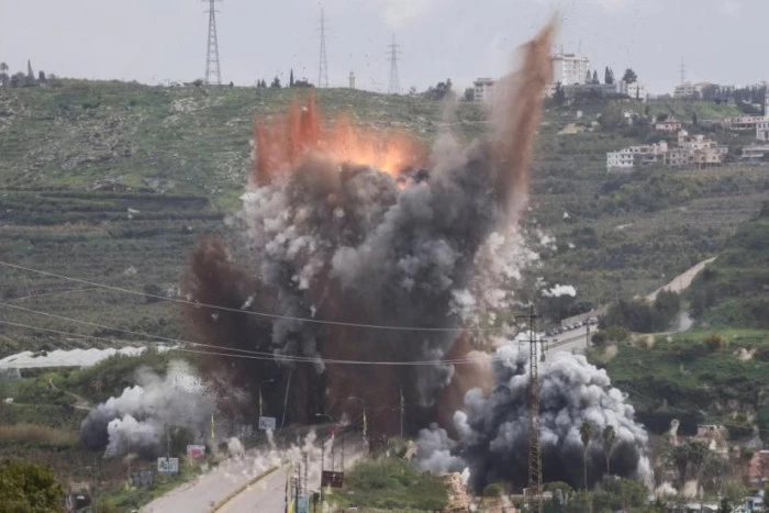 İsrail ordusunun L&uuml;bnan'ın g&uuml;neyine d&uuml;zenlediği saldırılarda 9 kişi &ouml;ld&uuml;