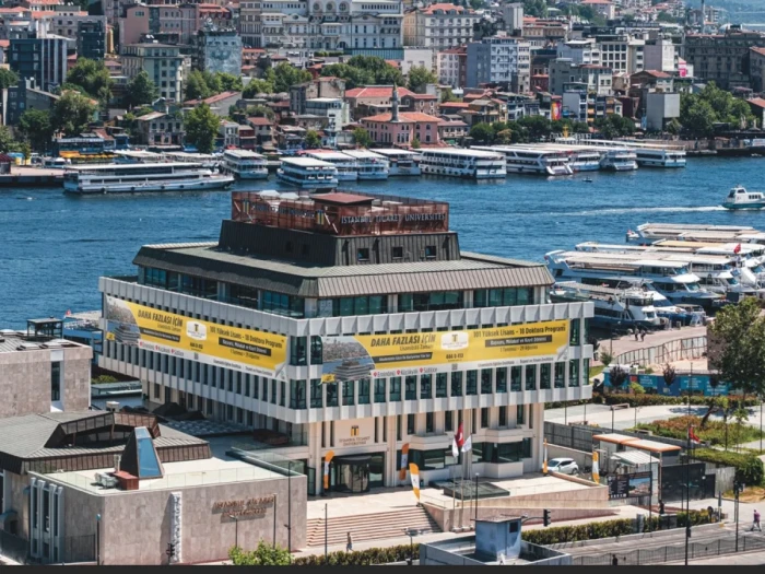 İstanbul Ticaret &Uuml;niversitesinden mezun istihdamına y&ouml;nelik araştırma