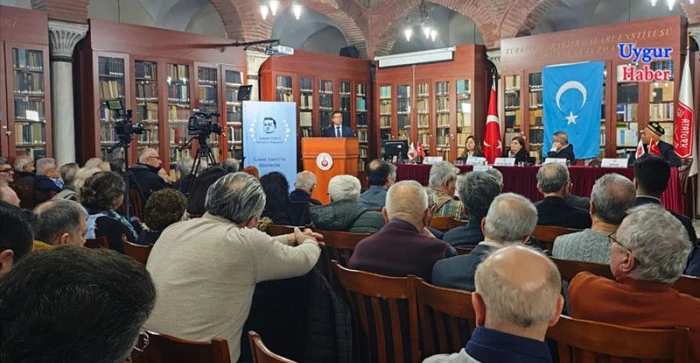 İstanbul'da "T&uuml;rkiye'de Yabancı Dille &Ouml;ğretim" paneli d&uuml;zenlendi