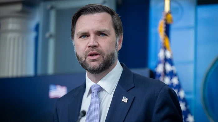 JD Vance, Polonya'daki ABD askerlerinin sayısını azaltmadıklarını, sadece "sevkiyatı ertelediklerini" belirtti