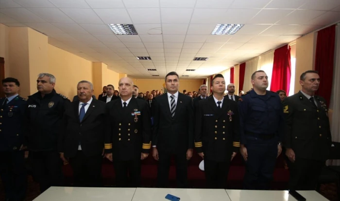 Kaş'ta Top&ccedil;u Y&uuml;zbaşı Mustafa Ertuğrul Aker anıldı