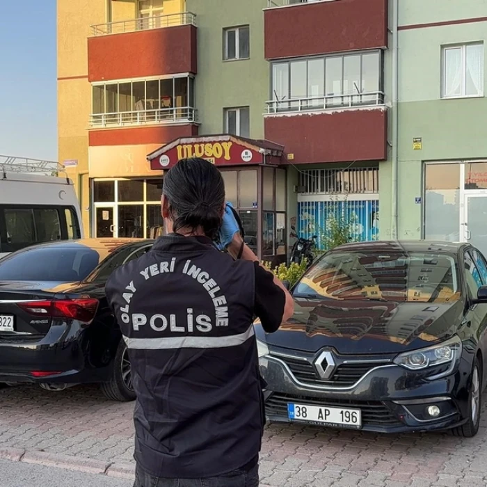 Kayseri'de trafik g&uuml;venliğini tehlikeye d&uuml;ş&uuml;ren 2 motosiklet s&uuml;r&uuml;c&uuml;s&uuml;ne 167 bin lira ceza