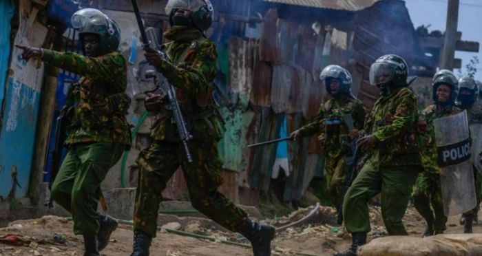 Kenya'dan Haiti'ye 230 uzman polis sevkiyatı yapıldı