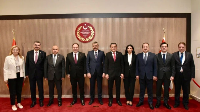 KKTC Cumhuriyet Meclisi Başkanı &Ouml;zt&uuml;rkler, İ&ccedil;işleri Bakanı &Ccedil;ift&ccedil;i'yi kabul etti