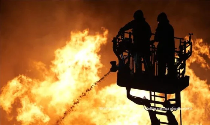 Laricani: "H&uuml;rm&uuml;z savaş kışkırtıcıları i&ccedil;in acı boğazı olacaktır"