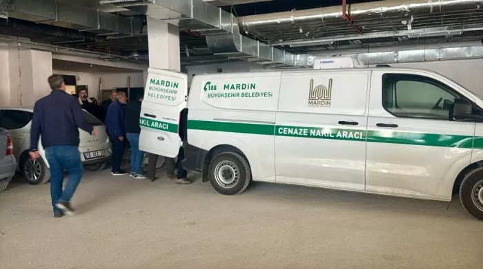 Mardin'de 16 yaşındaki kız &ccedil;ocuğunun evde &ouml;l&uuml; bulunmasına ilişkin bir kişi tutuklandı