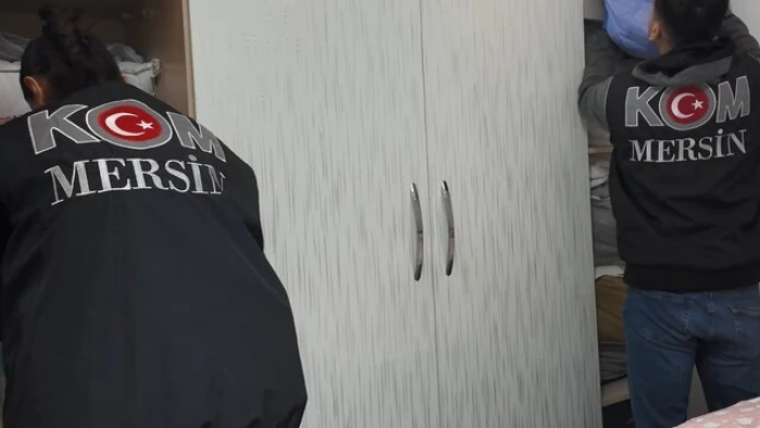 Mersin merkezli dolandırıcılık ve r&uuml;şvet soruşturmasında 12 zanlı tutuklandı